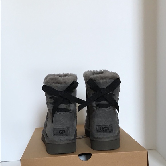 UGG Mini Continuity Bow Boots - Picture 3 of 7